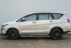 Toyota Innova Venturer 2.0 AT 2019 Silver - Pajak Aman - Dokumen Lengkap 8