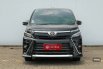 Toyota Voxy 2.0 A/T 2019 Hitam 4