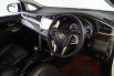 Toyota Innova Venturer Bensin 2.0 A/T 2017 10