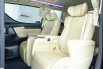 Toyota Alphard 2.5 G A/T 2019 10