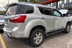 Isuzu MUX Matic Tahun 2015 Kondisi Mulus Terawat Istimewa Seperti Baru 9