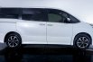 JUAL Toyota Voxy 2.0 AT 2018 Putih
(Kilometer 42rb  >> Pajak Nov-2025) 5