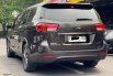 KIA SEDONA ULTIMATE AT COKLAT 2017 DIJUAL CEPAT TERMURAH 4