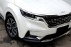 Kia Grand Carnival 2022 putih diesel 11 seater km 14 ribuan 4