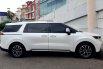 Kia Grand Carnival 2022 putih diesel 11 seater km 14 ribuan 8