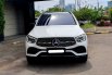 Mercedes-Benz GLC 200 AMG Line 2022 putih km 26 ribuan cash kredit bisa dibantu 1