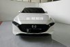 Mazda 3 Hatchback Skyactive 2.0 AT ( Matic ) 2020 Putih Km Antik 17rban Good Condition siap pakai 1