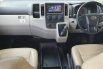 Toyota Hiace Premio 2020 10 seater diesel km 29 ribuan 21