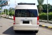 Toyota Hiace Premio 2020 10 seater diesel km 29 ribuan 5