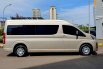 Toyota Hiace Premio 2020 10 seater diesel km 29 ribuan 7