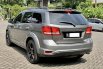 Dodge Journey SXT Platinum 2013 Abu-abu 6