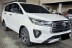 Toyota Innova 2.4 V A/T ( Matic ) 2022 Putih Km 23rban Mulus Siap Pakai 2