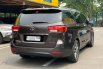 Kia Grand Sedona Ultimate 2017 6