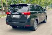 Toyota Kijang Innova V A/T Diesel 2022 Hitam 6