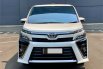 Toyota Voxy 2.0 A/T 2019 Putih 1