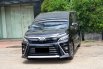 Toyota Voxy 2.0 A/T 2018 hitam dp 50 jt saja sunroof 2