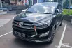 Toyota Venturer 2.0 A/T BSN 2019 Hitam 2