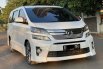 Jual mobil Toyota Vellfire 2015 2
