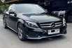 Mercedes-Benz C-Class C 200 Avantgarde Line 2018 Hitam 3