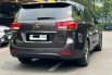 Kia Grand Sedona Ultimate 2017 Coklat 6