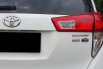 Toyota Kijang Innova 2.0 G 2022 putih bensin 13