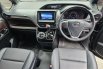 Toyota Voxy 2.0 AT ( Matic ) 2019 Hitam km 68rban plat ganjil jakarta timur  siap  pakai 9
