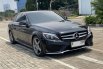 Mercedes-Benz C-Class C200 2018 Hitam 3