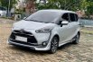 Toyota Sienta Q 2019 Silver 2