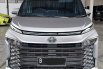 Toyota Voxy A/T ( Matic ) 2022 Silver Km 36rban Mulus Gress Siap Pakai 1