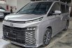 Toyota Voxy A/T ( Matic ) 2022 Silver Km 36rban Mulus Gress Siap Pakai 3