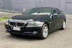 BMW 5 Series 520d 2013 Hitam 2