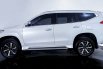 JUAL Mitsubishi Pajero Sport 2.4 Dakar Ultimate 4x2 AT 2017 Putih 3