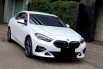 BMW 2 Series 218i 2022 putih km 17 ribuan sedan 2