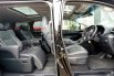 Toyota Vellfire 2.5 G A/T 2023 hitam km 22 ribuan pilotseat cash kredit proses bisa dibantu 13