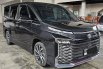 Toyota Voxy A/T ( Matic ) 2024 Hitam Km 11rban Mulus Gress Siap Pakai 2