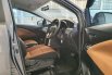 Toyota Kijang Innova 2.0 G Abu-abu 7