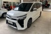Toyota Voxy 2.0 CVT 2018 8