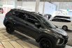 Mitsubishi Xpander Cross  Black Edition  AT 2021 Abu-abu 4