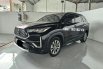 Toyota Innova Zenix Q TSS Modellista Hybrid AT ( Matic ) 2023 Hitam Low km 14rban Good Condition 3