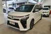 Toyota Voxy 2.0 AT 2018 - Istimewa siap pakai 3
