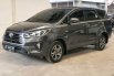 Toyota Innova 2.0 V Lux AT 2021 3