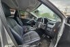 Mitsubishi Xpander Cross CVT 2023 Abu-abu 4