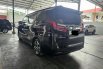 Toyota Alphard 2.5 G ATPM AT ( Matic ) 2023 Hitam Super low km baru 2rban Good Condition siap pakai 4