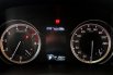 Suzuki XL7 Beta 1.5 AT 2022 Abu-abu 14
