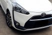 Toyota Sienta V CVT 2017 putih km 69rban 7