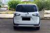 Toyota Sienta V CVT 2017 putih km 69rban 5