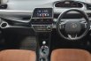 Toyota Sienta V CVT 2017 putih km 69rban 14