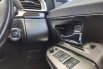 Toyota Venturer 2.0 AT Bensin 2021 12