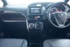 JUAL Toyota Voxy 2.0 AT 2018 Hitam 8