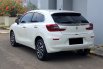 Suzuki Baleno Hatchback A/T 2023 putih km antik 7 ribuan 9